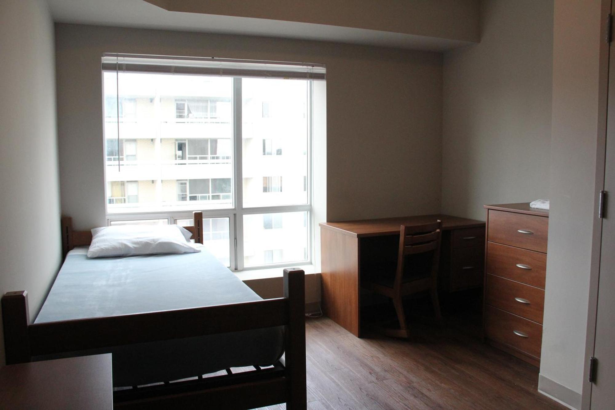 Hotel Laurier - Apartment Style Residence Waterloo Exterior photo